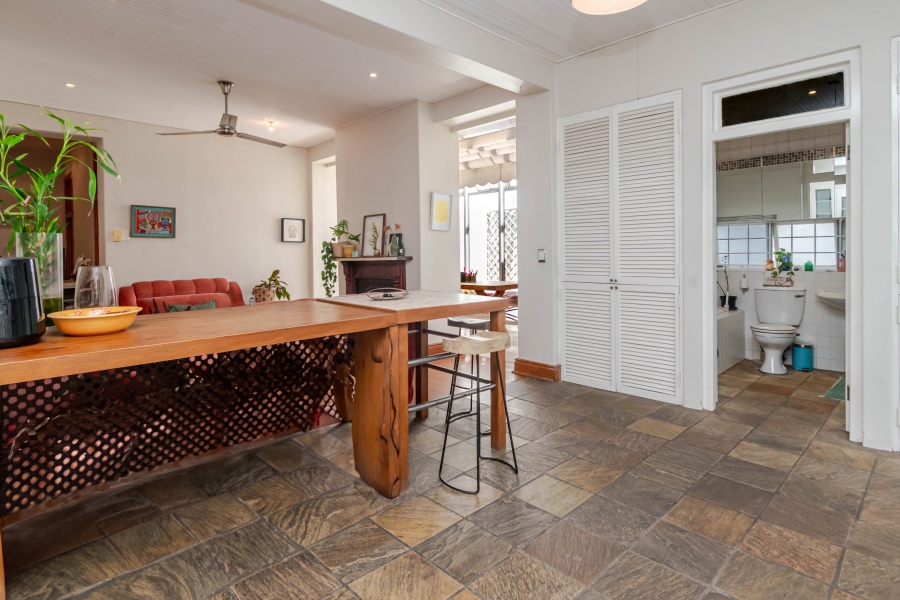 2 Bedroom Property for Sale in Tamboerskloof Western Cape